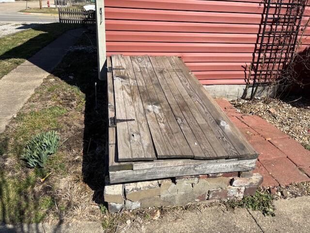 view of entry to storm shelter