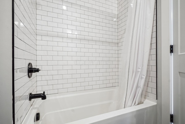 full bathroom featuring shower / bathtub combination with curtain