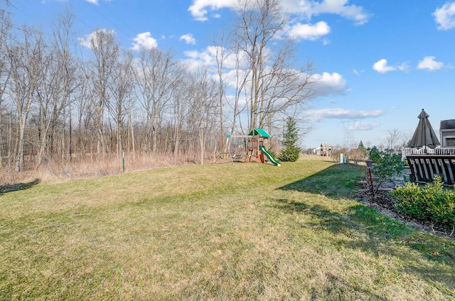 view of yard featuring a playground