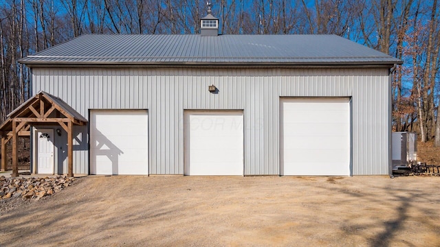 view of detached garage