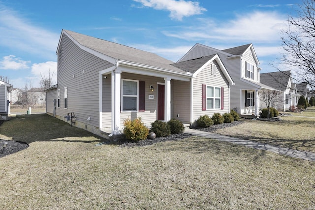 view of front facade with a front lawn