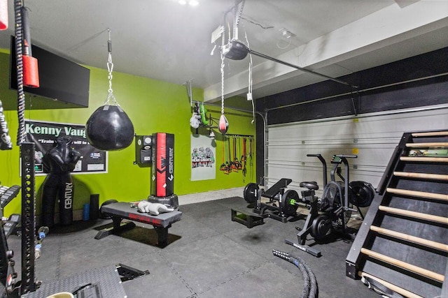 workout area featuring a garage