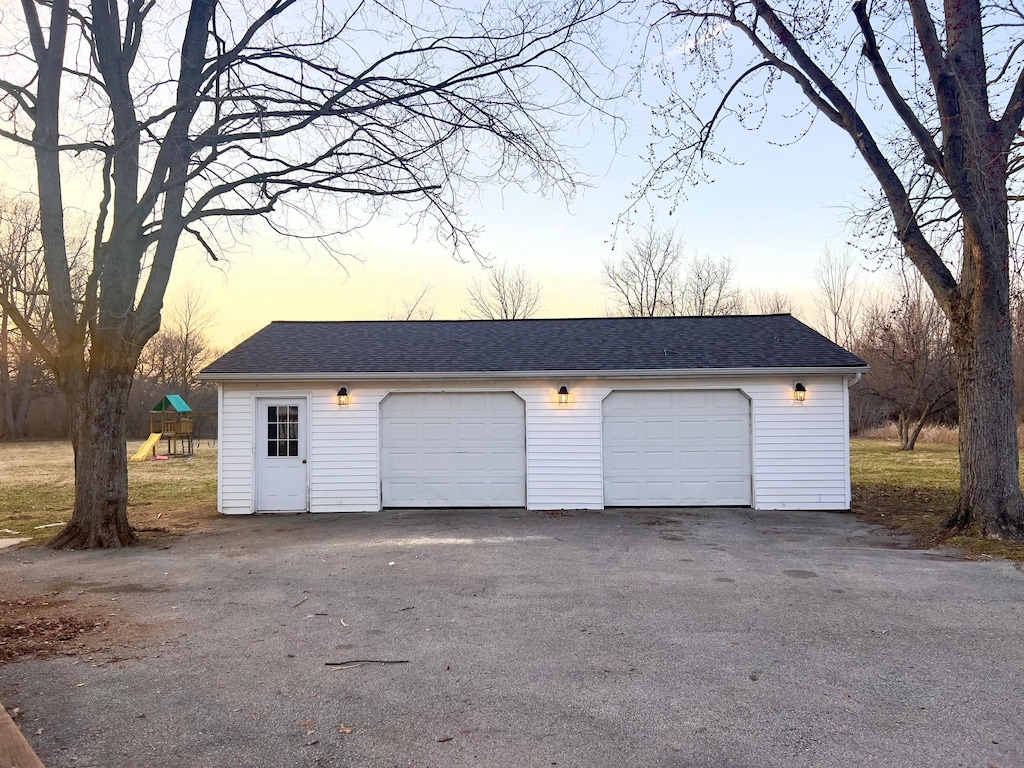 view of detached garage