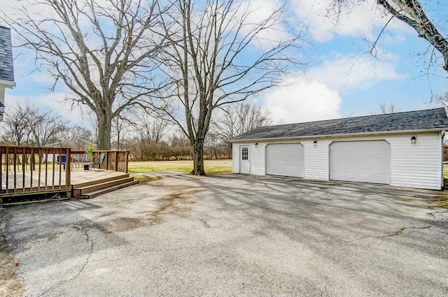 view of detached garage