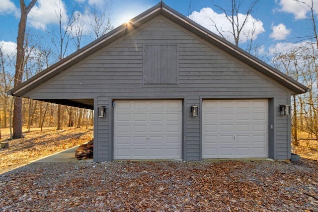 view of detached garage