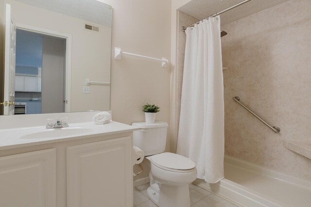 bathroom with tile patterned flooring, a shower with shower curtain, toilet, and visible vents