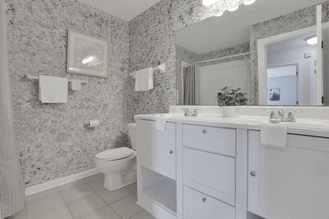 bathroom featuring wallpapered walls, a tile shower, tile patterned flooring, a textured ceiling, and toilet