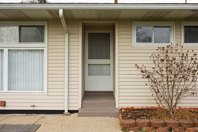 view of property entrance