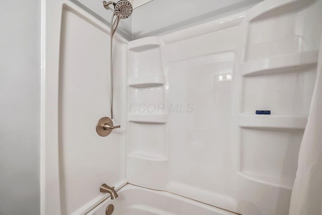 full bath with shower / washtub combination