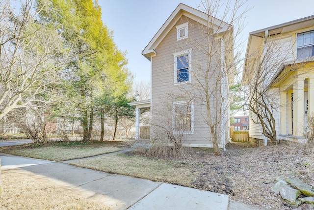 view of front of property