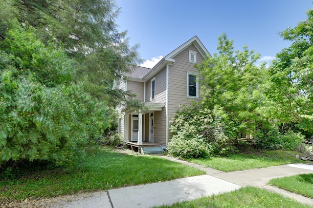 109 W Pacemont Rd, Columbus, OH 43202 - view of front facade featuring a front lawn