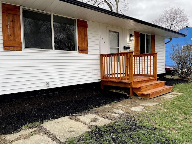 1616 Koebel Rd, Columbus, OH 43207 - view of exterior entry