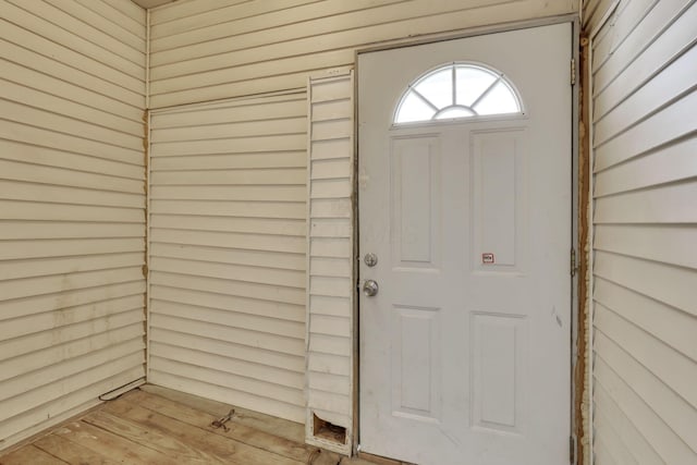 681 Stewart Ave, Columbus, OH 43206 - view of doorway to property