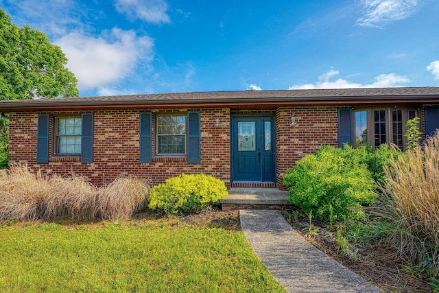7704 Old Tarlton Pike, Circleville, OH 43113 - view of front of property featuring brick siding
