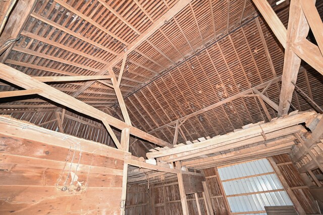 miscellaneous room featuring vaulted ceiling