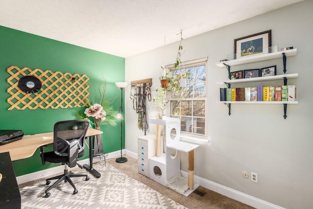 500 Foxtrail Cir E, Westerville, OH 43081 - carpeted office space with baseboards