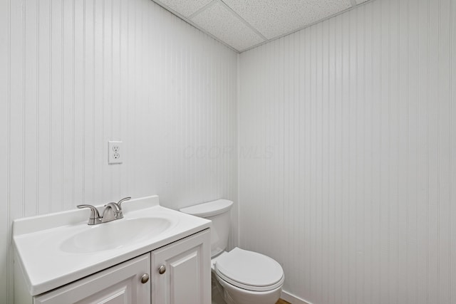 692 Parkbluff Way, Lewis Center, OH 43035 - bathroom featuring a drop ceiling and vanity