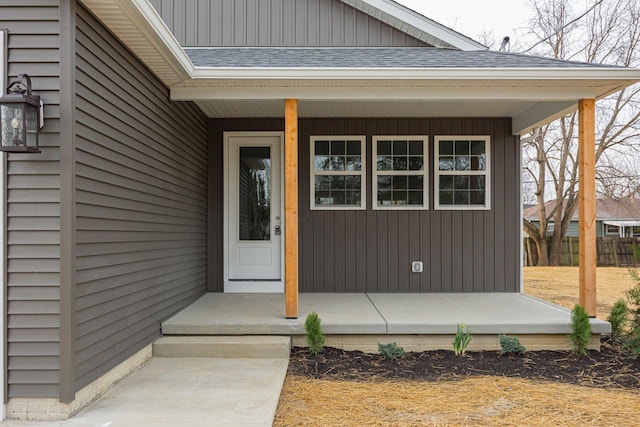 1651 Hillcrest Ave, Obetz, OH 43207 - entrance to property featuring covered porch and a shingled roof