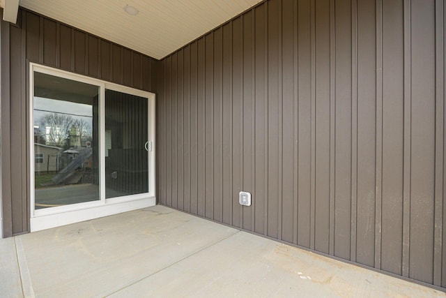 1651 Hillcrest Ave, Obetz, OH 43207 - view of patio / terrace