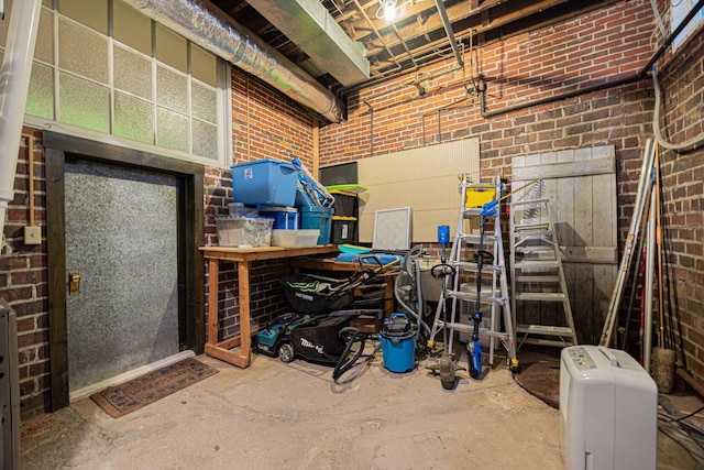 108 W Main St, Glenford, OH 43739 - interior space