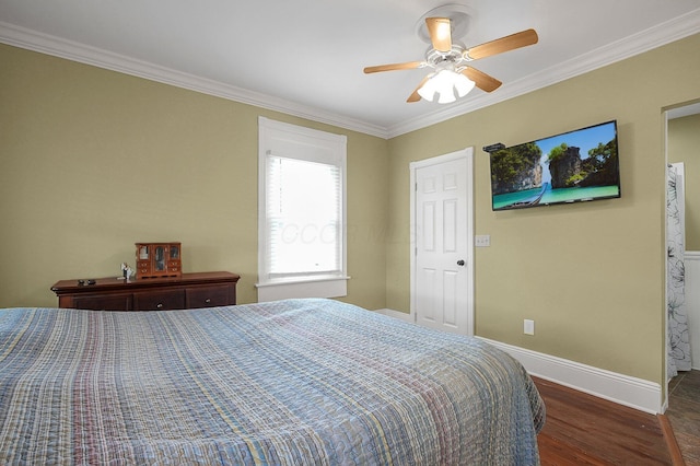 19643 Big Pine Rd, Laurelville, OH 43135 - bedroom featuring ceiling fan, baseboards, wood finished floors, and crown molding