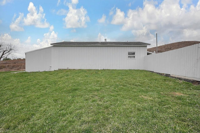 19643 Big Pine Rd, Laurelville, OH 43135 - view of yard featuring an outbuilding, a pole building, and fence