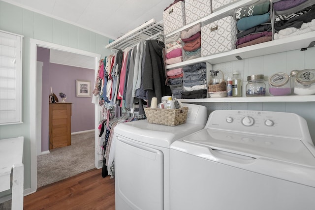 28 John St, Mount Sterling, OH 43143 - laundry room featuring independent washer and dryer, wood finished floors, and crown molding