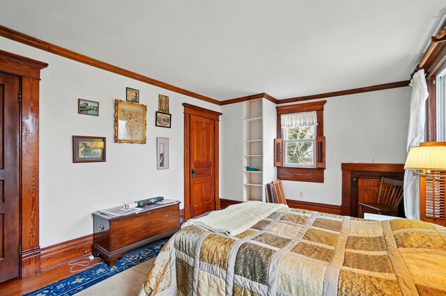 4175 Reynoldsburg Baltimore Rd NW, Baltimore, OH 43105 - bedroom featuring wood finished floors, crown molding, and baseboards