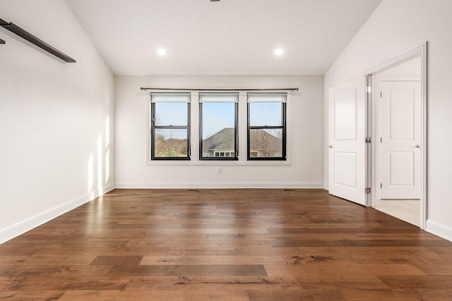4175 Bangle Ct, Dublin, OH 43016 - unfurnished room featuring recessed lighting, baseboards, and hardwood / wood-style floors