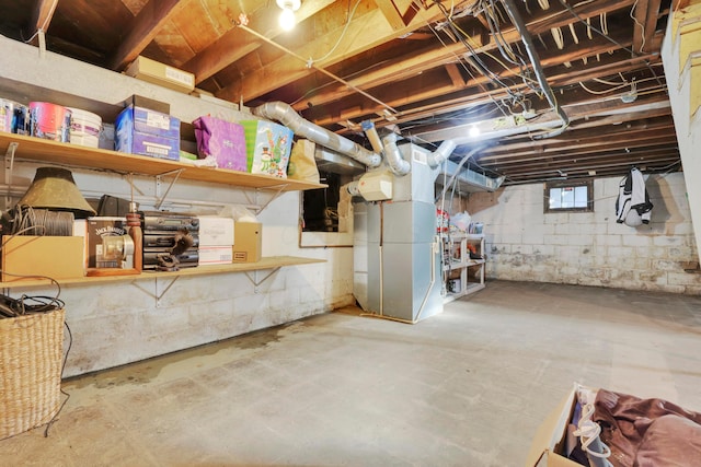123 Campbell St, Delaware, OH 43015 - basement with heating unit