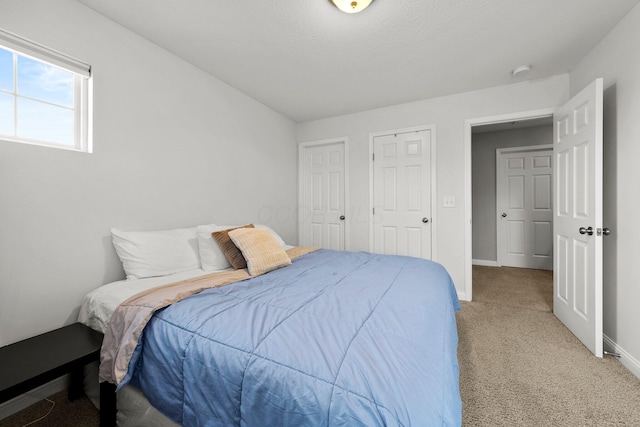 4600 Hirth Hill Rd E, Grove City, OH 43123 - bedroom featuring light carpet and baseboards
