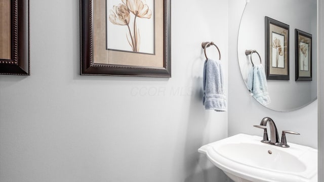 116 Coffeetree Ct, Pickerington, OH 43147 - bathroom featuring a sink