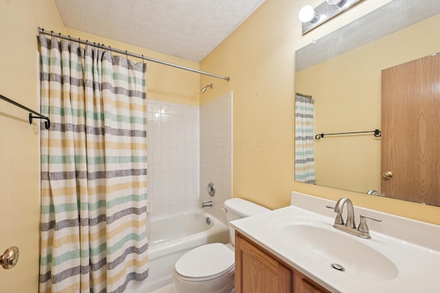 3092 Andrew James Dr, Hilliard, OH 43026 - bathroom with a textured ceiling, shower / tub combo with curtain, and vanity