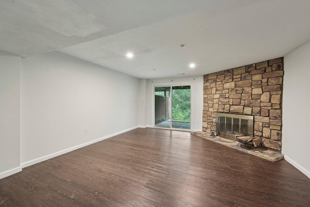 5692 Great Hall Ct, Columbus, OH 43231 - unfurnished living room featuring wood finished floors, baseboards, a fireplace, and recessed lighting