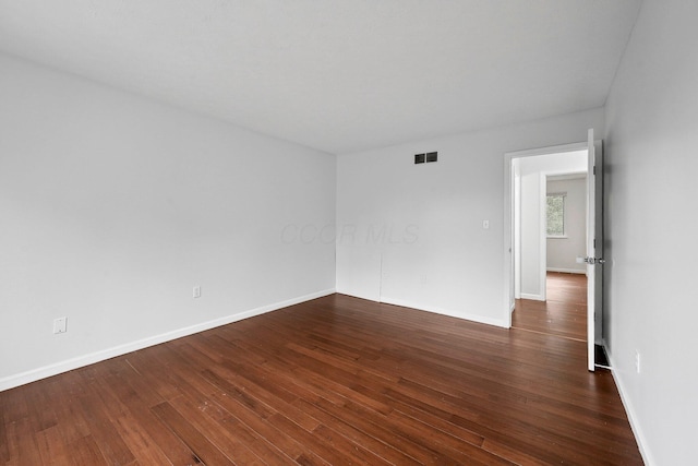 5692 Great Hall Ct, Columbus, OH 43231 - unfurnished room featuring wood finished floors and baseboards