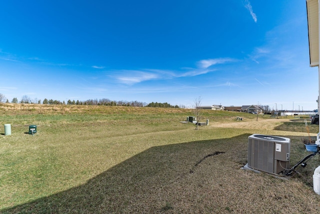 view of yard featuring cooling unit