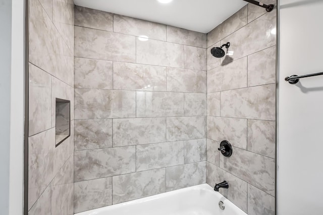 full bath with shower / bath combination