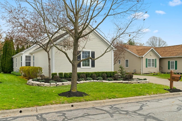 508 Straiton Sq, Westerville, OH 43082 - view of front facade featuring a front yard