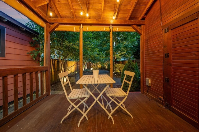 183 E 1st Ave, Columbus, OH 43201 - sunroom with outdoor dining space and beam ceiling