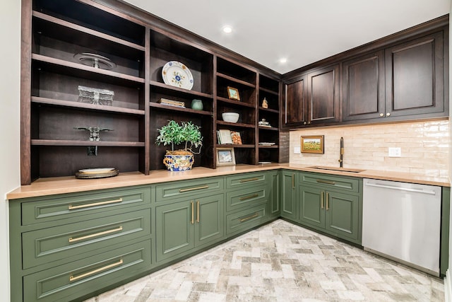 2252 Club Rd, Upper Arlington, OH 43221 - bar with stainless steel dishwasher, a sink, and tasteful backsplash