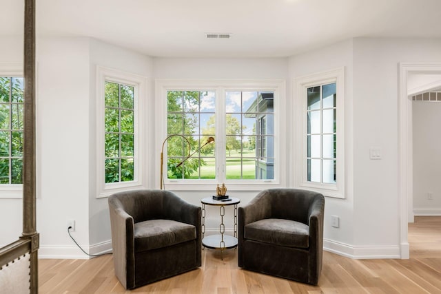 2252 Club Rd, Upper Arlington, OH 43221 - sitting room featuring baseboards, light wood-style flooring, and visible vents