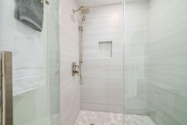 2252 Club Rd, Upper Arlington, OH 43221 - bathroom with a shower stall and tile patterned flooring