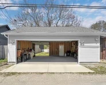 view of detached garage