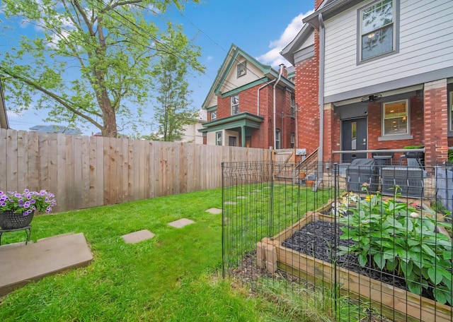 62 Sherman Ave, Columbus, OH 43205 - view of yard featuring a garden