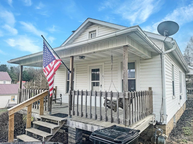 113 Chestnut St SE, Corning, OH 43730 - view of front of home with covered porch