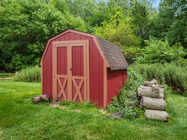 162 Juniper Ave, Westerville, OH 43081 - view of shed with a wooded view