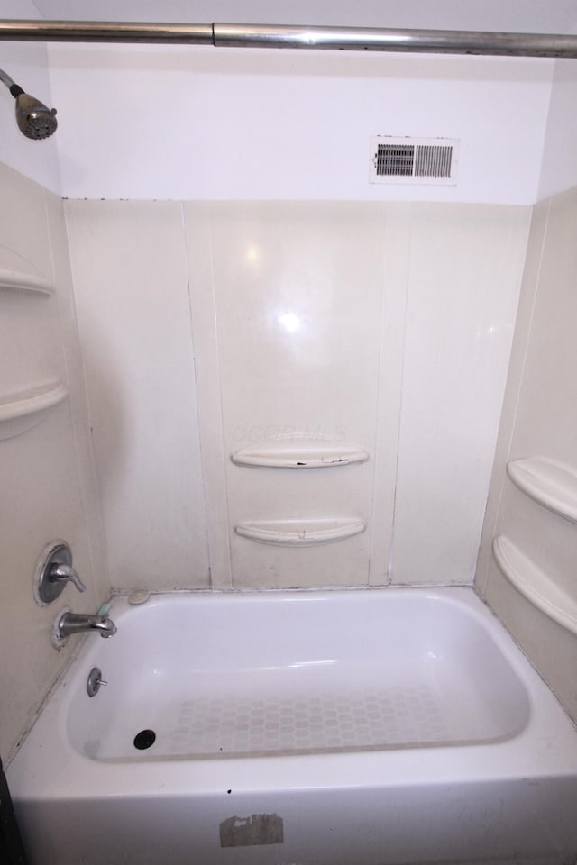 1256 S Champion Ave, Columbus, OH 43206 - view of bathroom