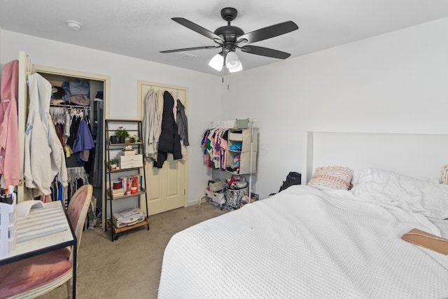 bedroom featuring carpet floors and a ceiling fan