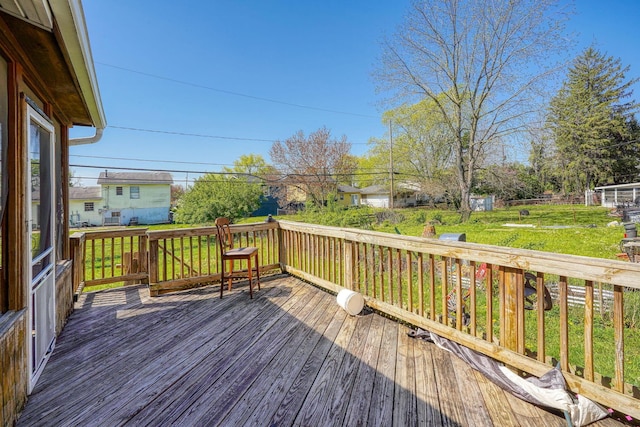 1473 Venice Dr, Columbus, OH 43207 - wooden deck with a yard