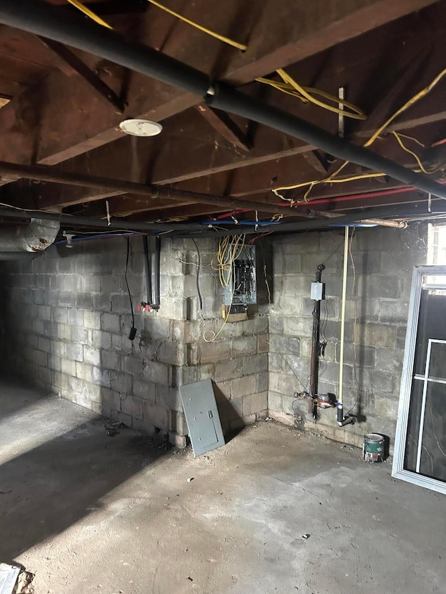view of unfinished below grade area